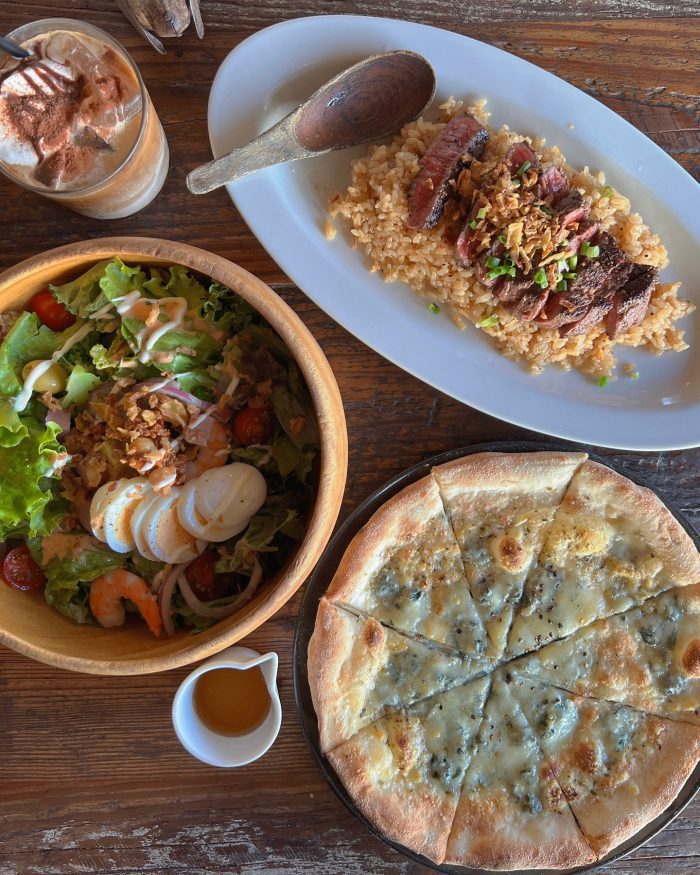 Double Doors 和牛蒜香炒飯