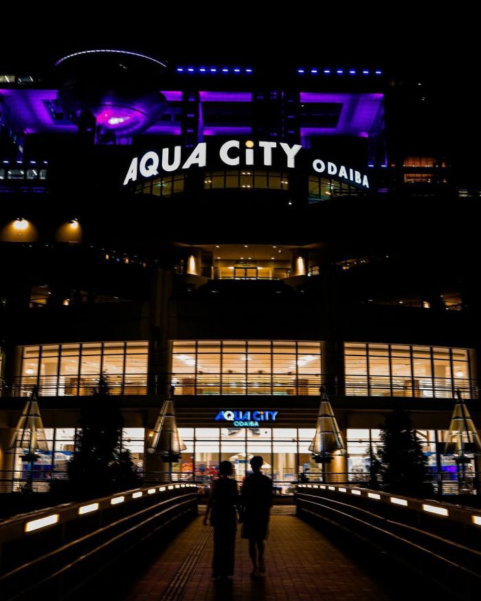 AQUA CITY